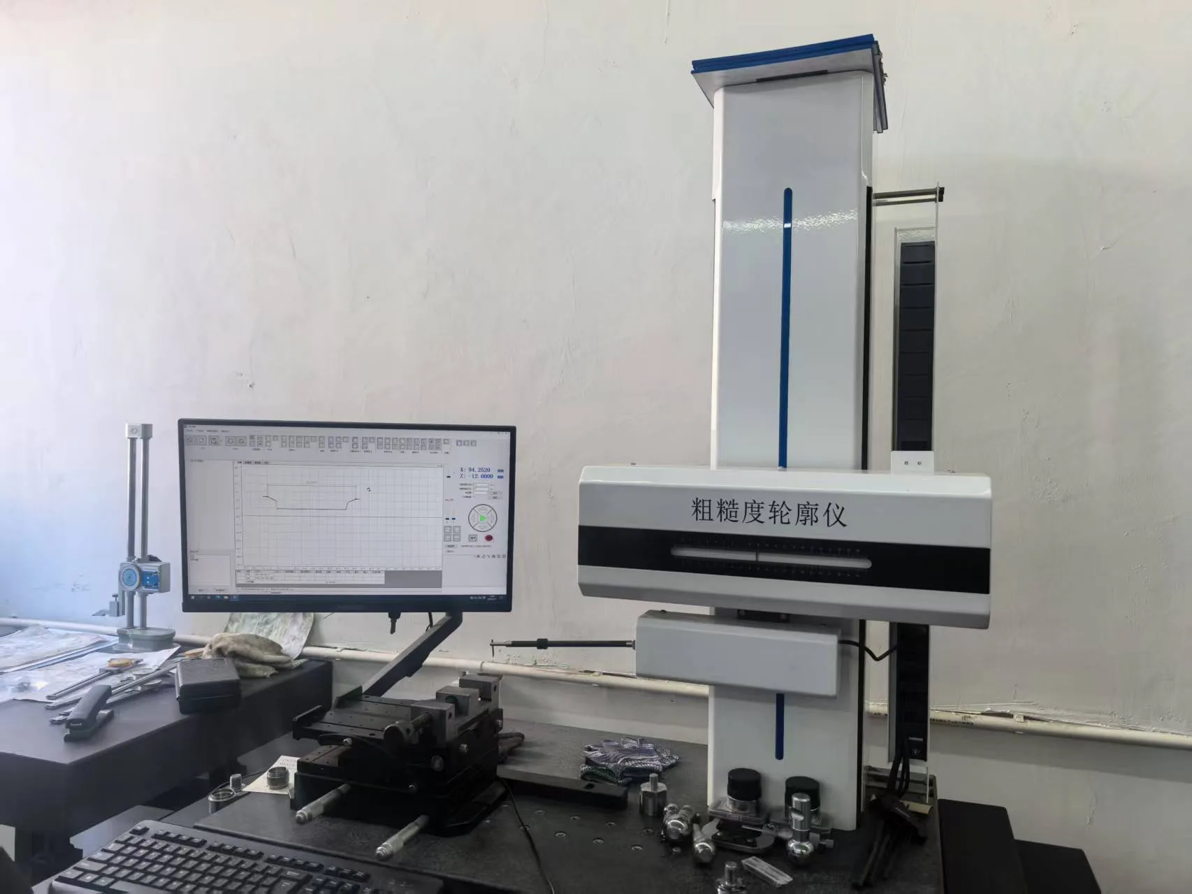 Surface Profilometer Equipment